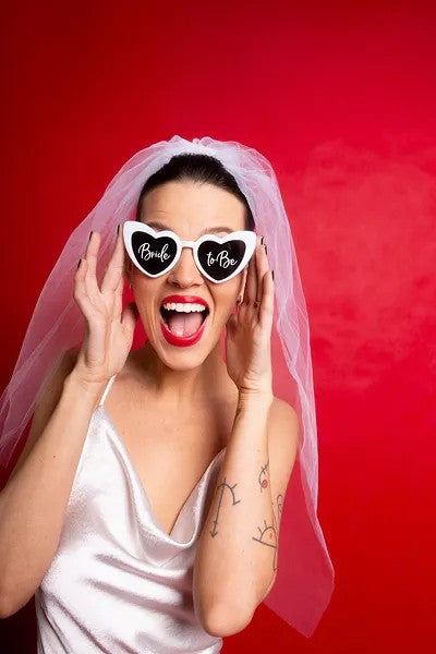 Hvide "bride to be" solbriller, 1 stk.