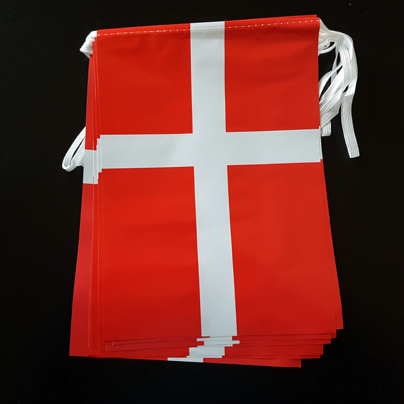 Papir dannebrog flagranke, 4 m.