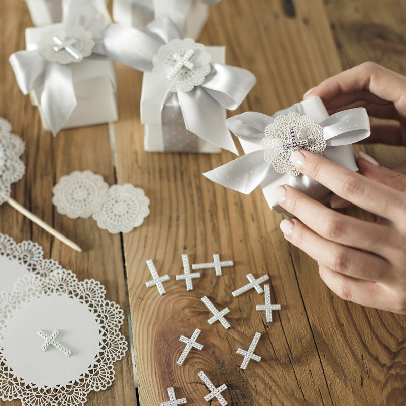 Sølv kors konfetti, 25 stk.